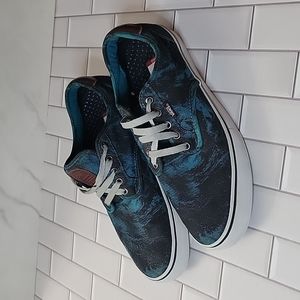 VANS "off the wall" Size 11 Blue and Black